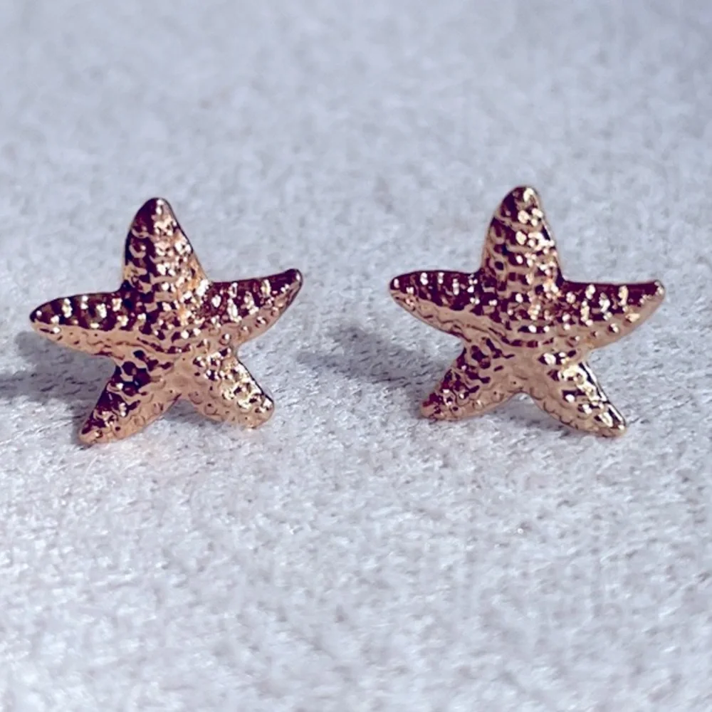Golden Starfish earrings